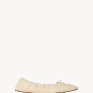 Round Ballet Flat