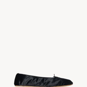 Round Ballet Flat