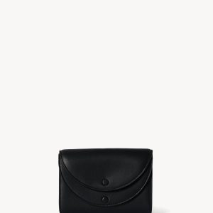 Double Flap Clutch